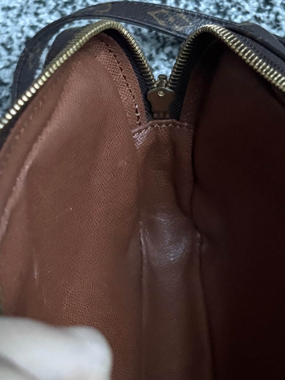 Authentic Louis Vuitton Marley Shoulder Bag - Picture 12 of 15